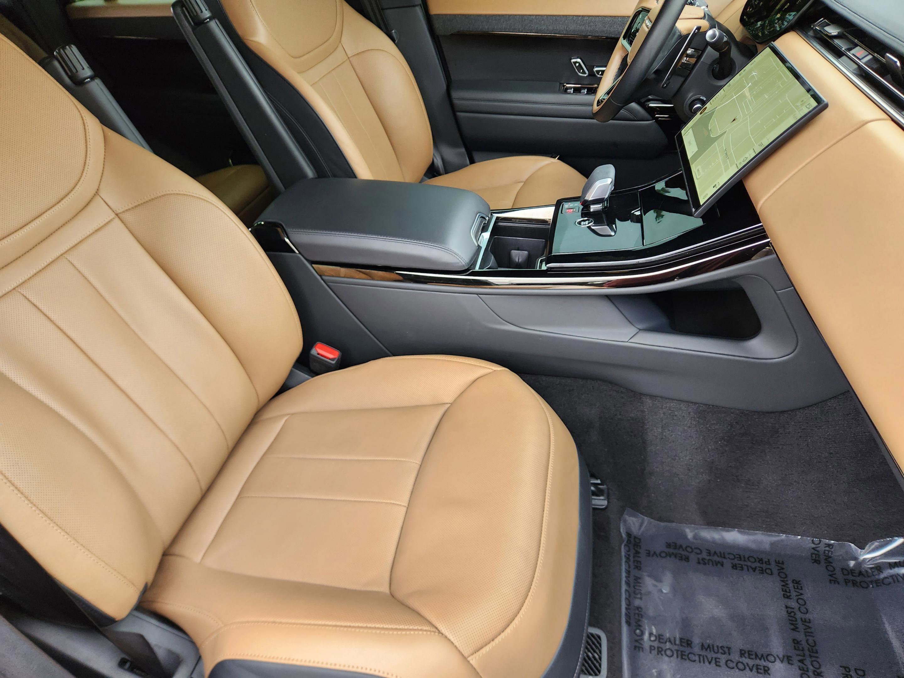 Used 2025 Land Rover Range Rover Sport Dynamic SE AWD/4WD image 8