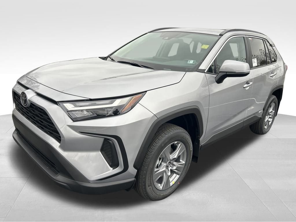 New 2025 Toyota RAV4 XLE
