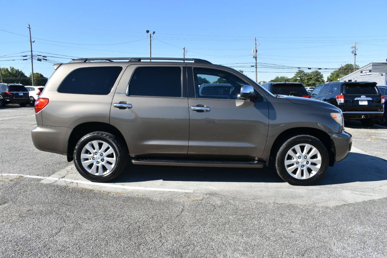Used 2014 Toyota Sequoia Platinum RWD image 5