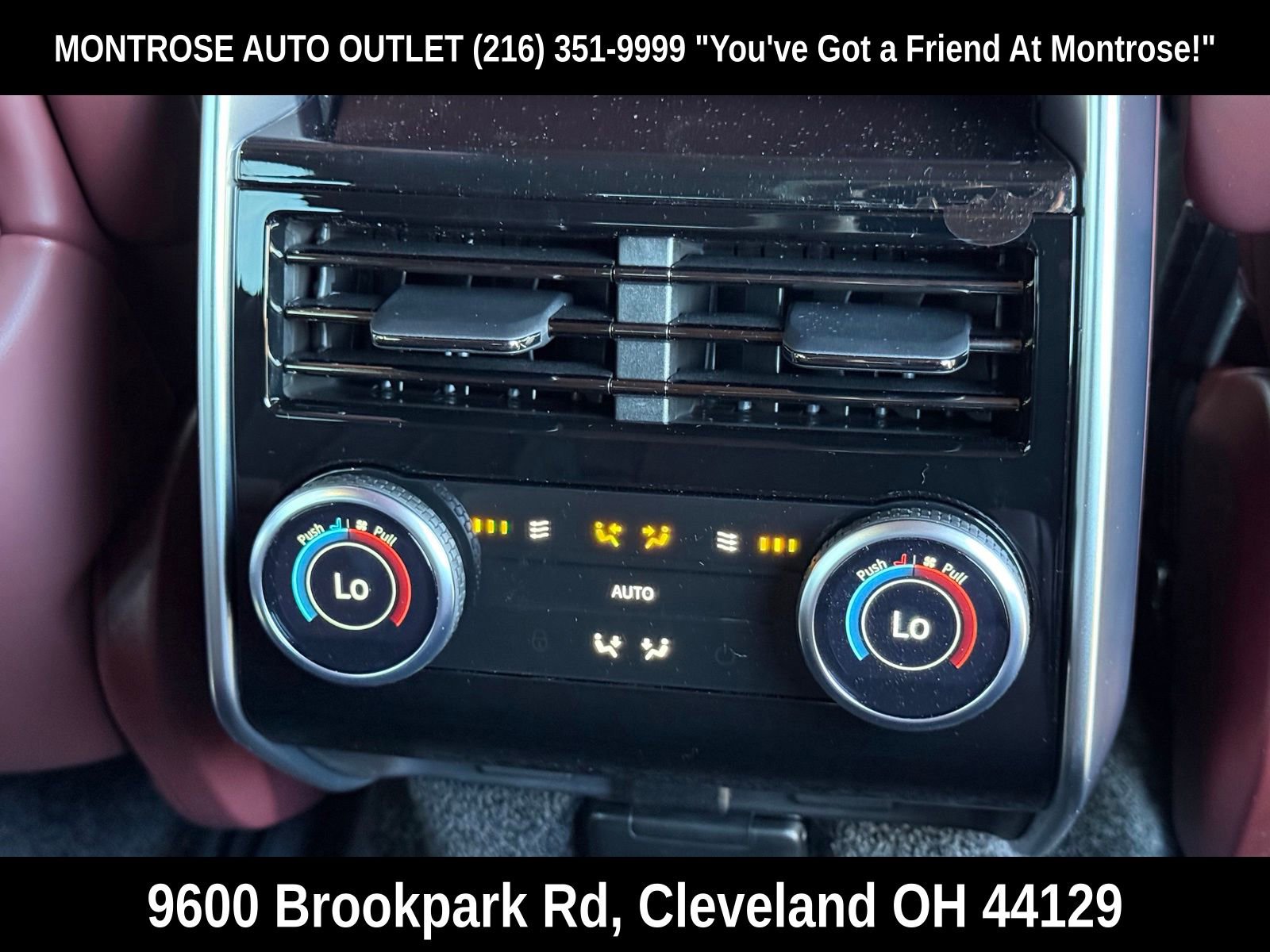 New 2026 Land Rover Range Rover SE image 16