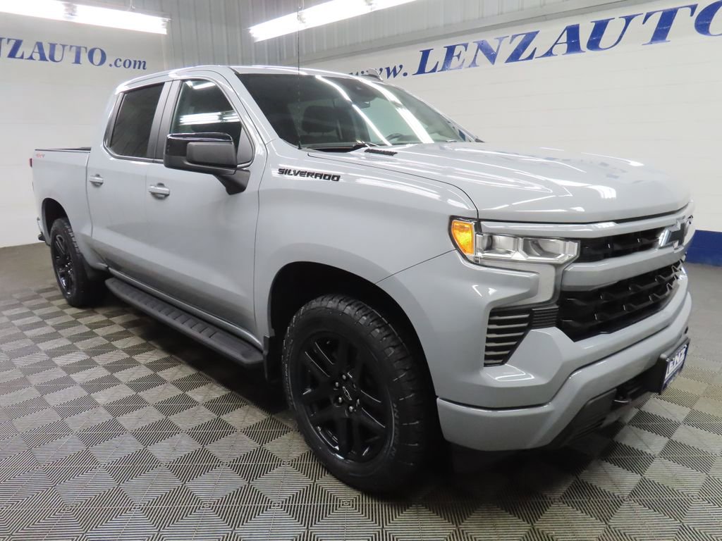 Used 2024 Chevrolet Silverado 1500 RST w/ Protection Package AWD/4WD image 3