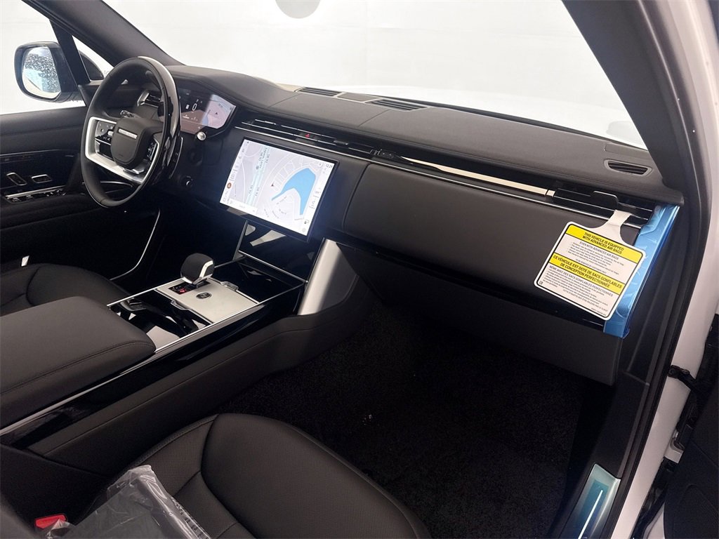 New 2026 Land Rover Range Rover SE image 29