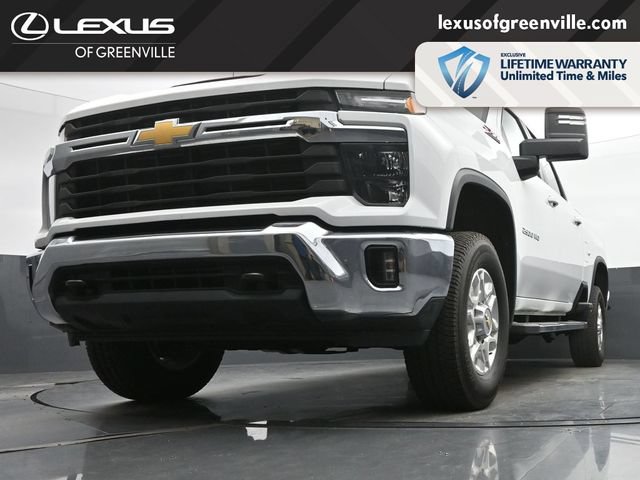 Used 2025 Chevrolet Silverado 2500 LT AWD/4WD image 37