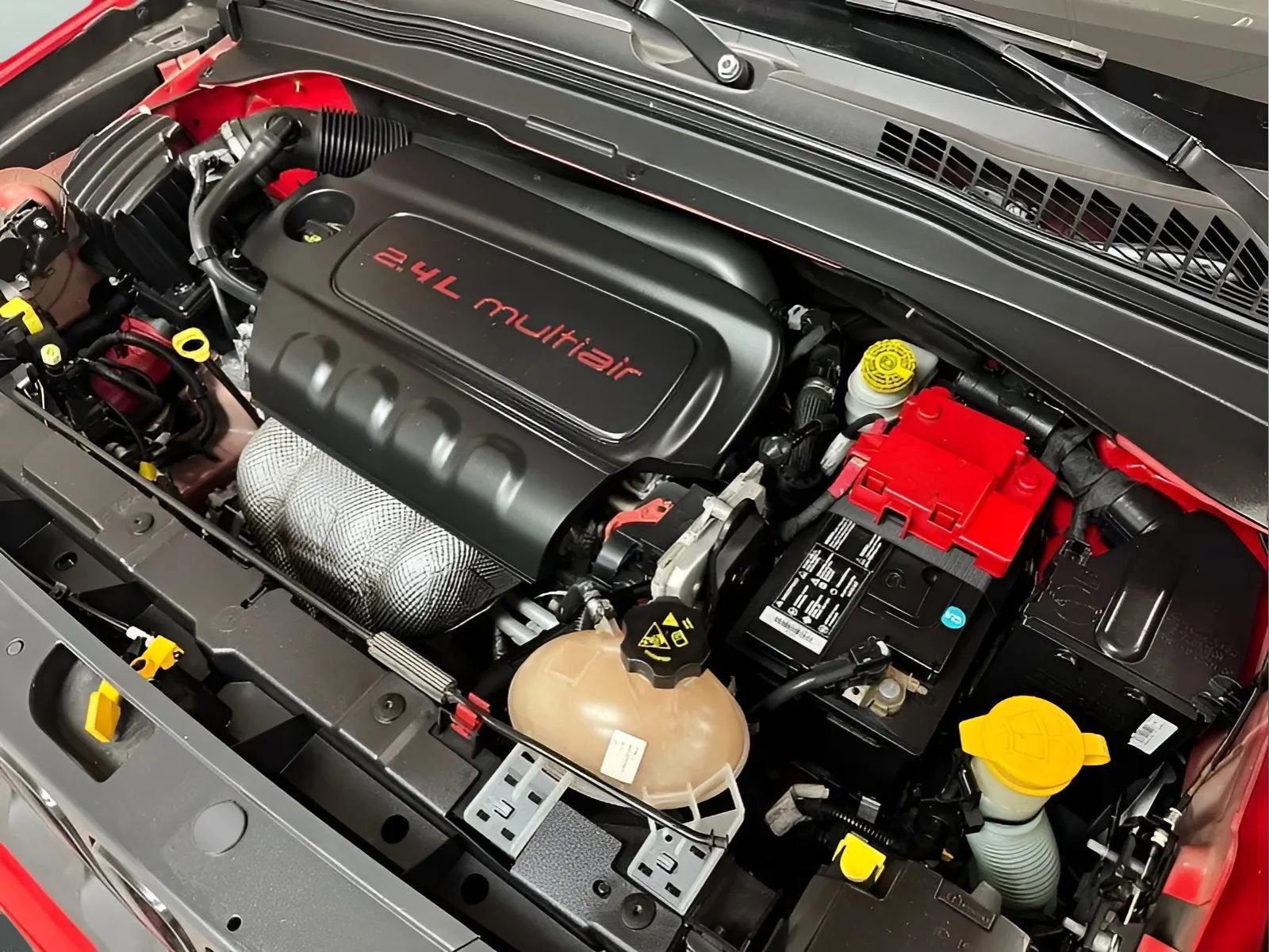 Used 2018 Jeep Renegade Altitude FWD image 16