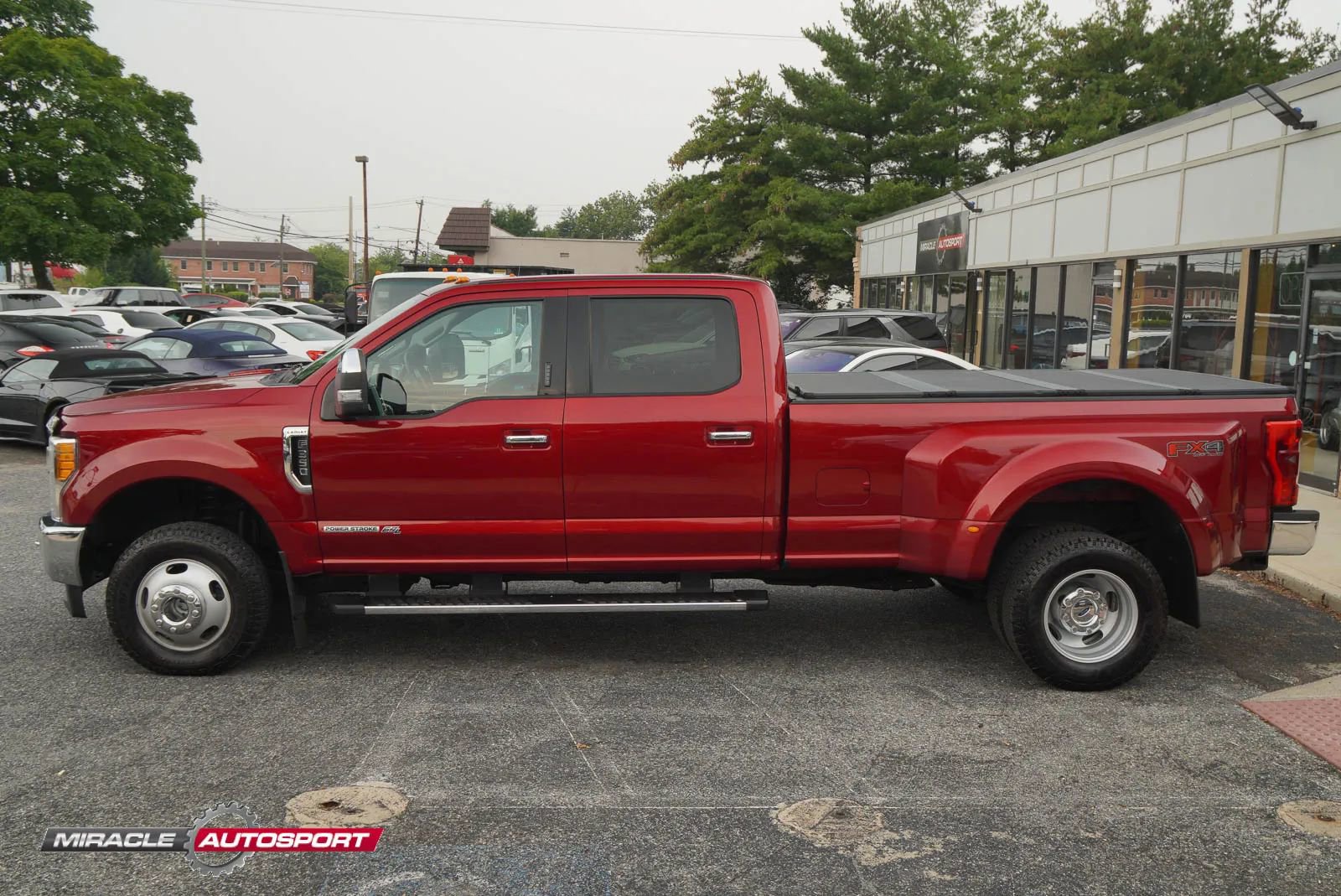 Used 2017 Ford F350 Lariat w/ Lariat Ultimate Package image 4