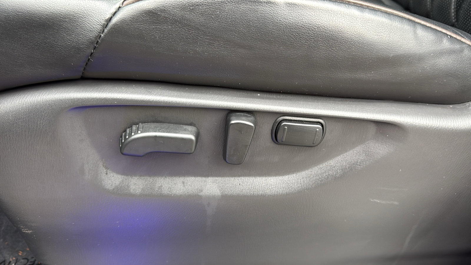 Used 2022 Nissan Armada Platinum image 12