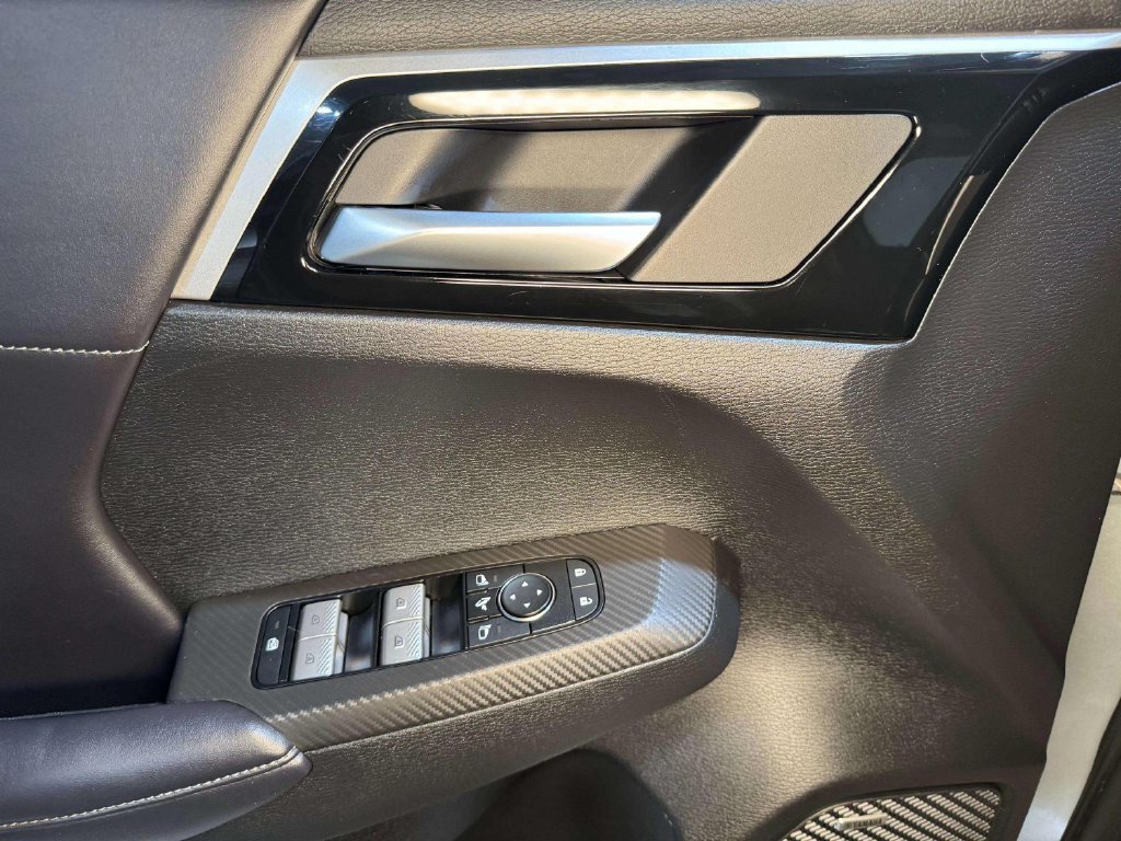 Used 2025 Mitsubishi Outlander SE AWD/4WD image 9