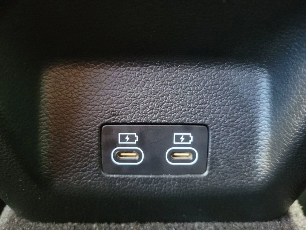 Used 2024 Genesis G70 3.3T Advanced w/ Sport Prestige Package image 13