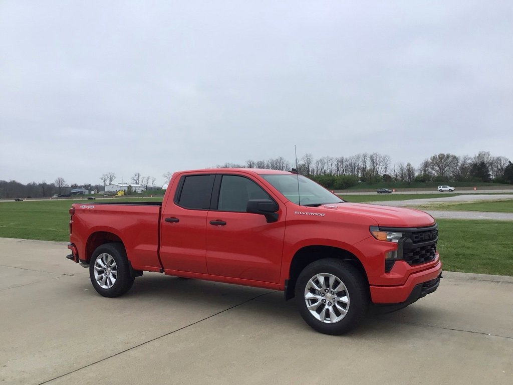 New 2025 Chevrolet Silverado 1500 Custom