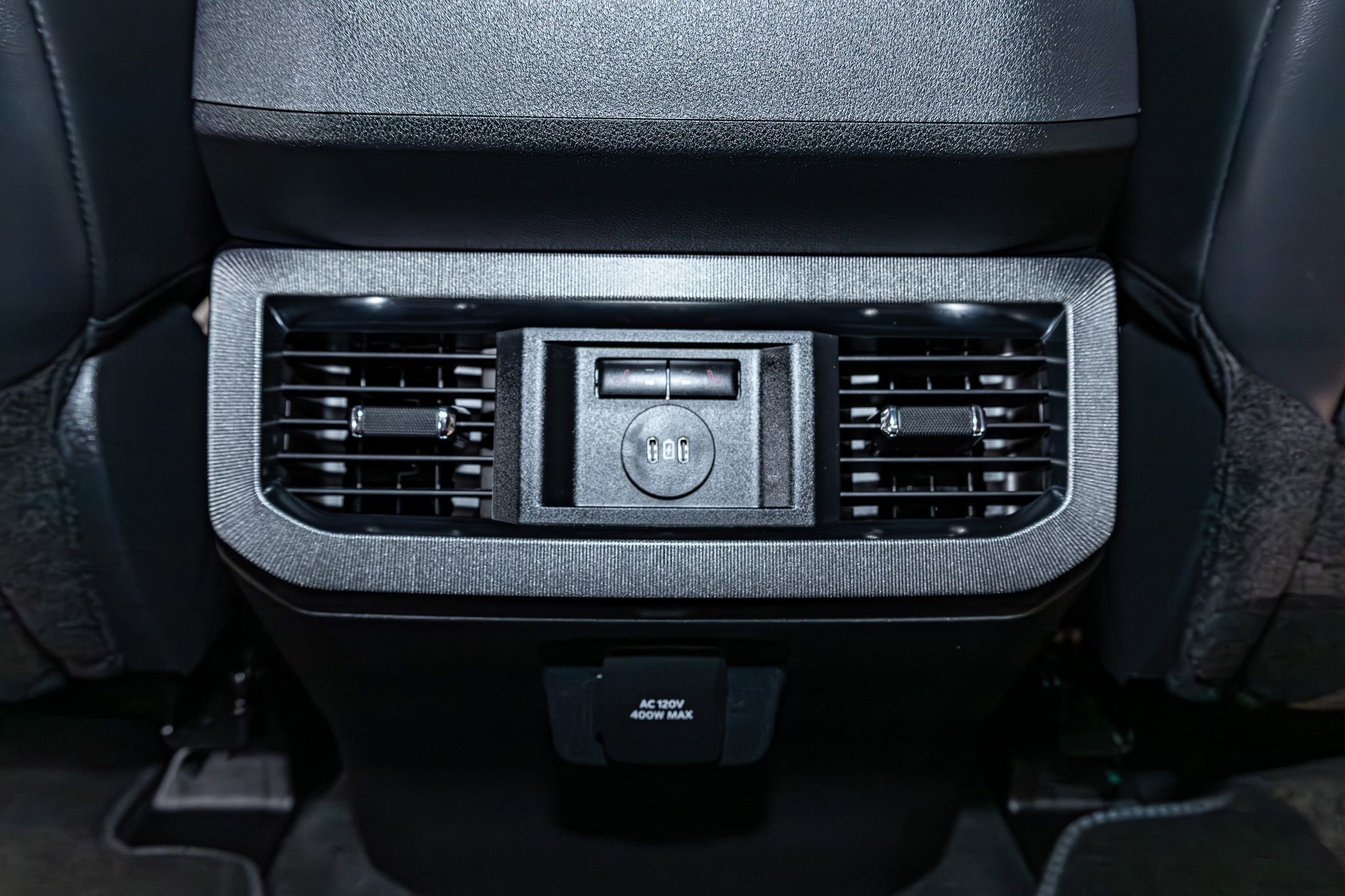 Used 2025 Ford F450 Platinum w/ FX4 Off-Road Package image 24