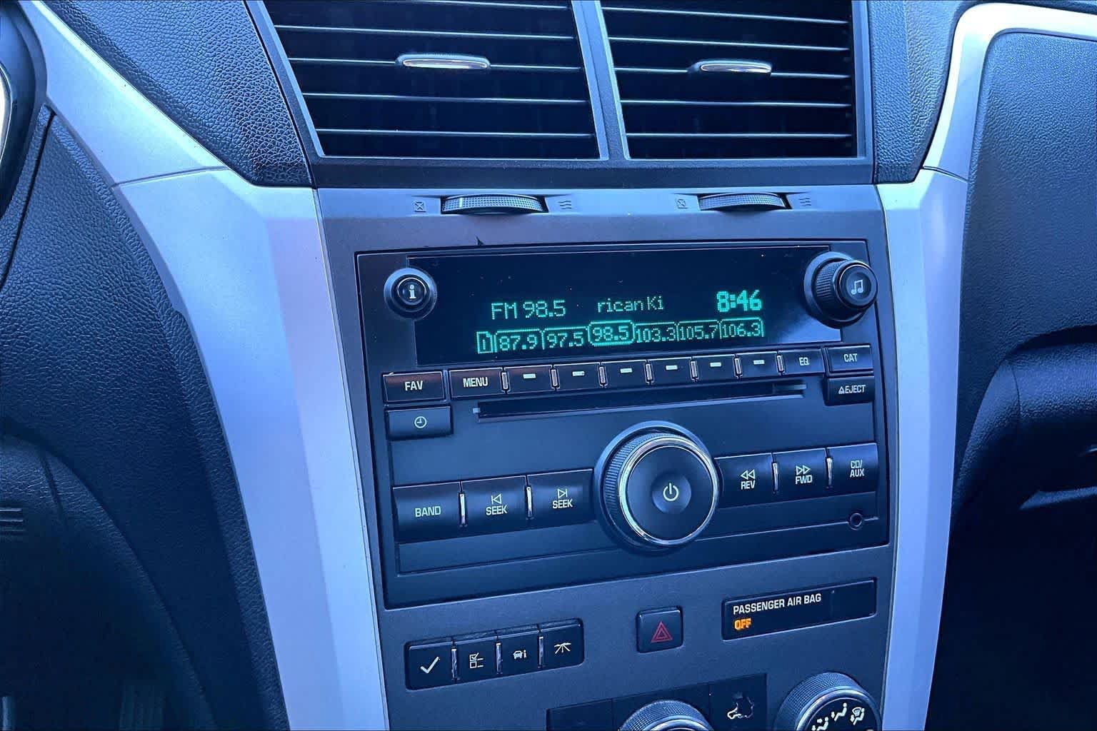 Used 2012 Chevrolet Traverse LT FWD image 25