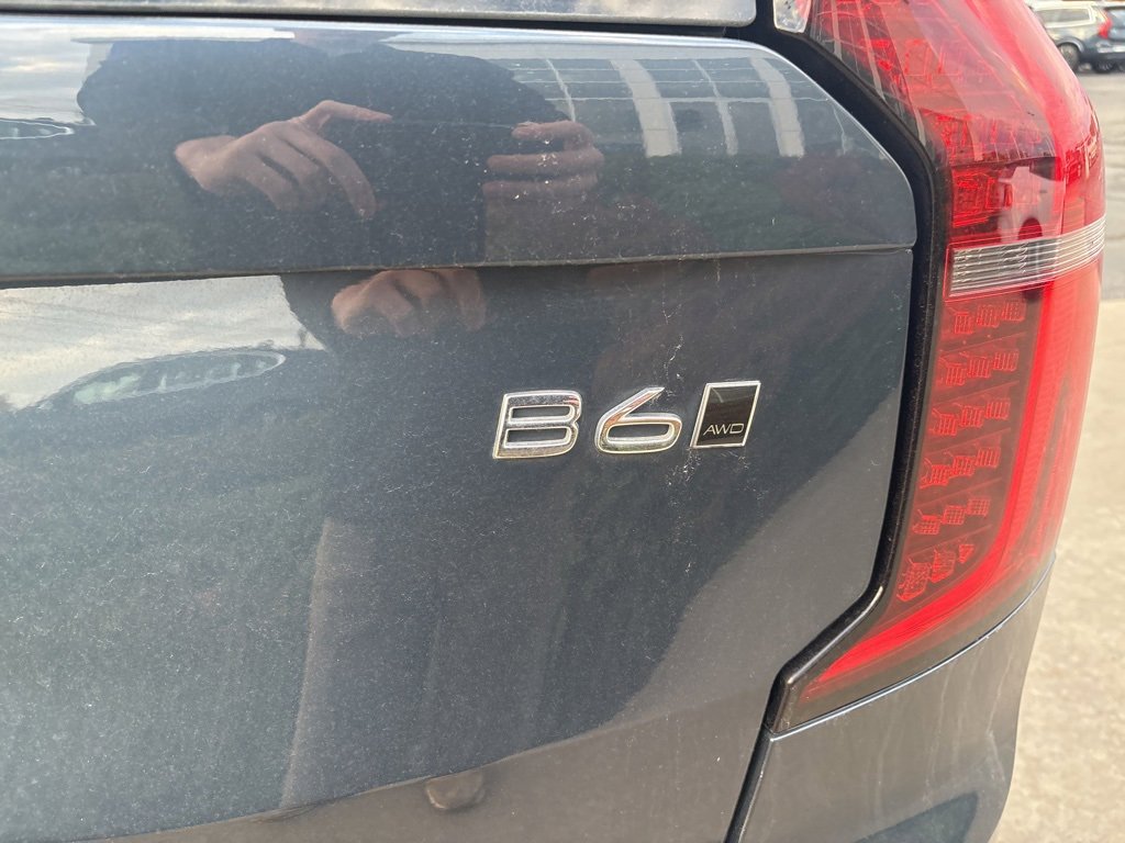 Certified 2025 Volvo XC90 B6 Plus image 7