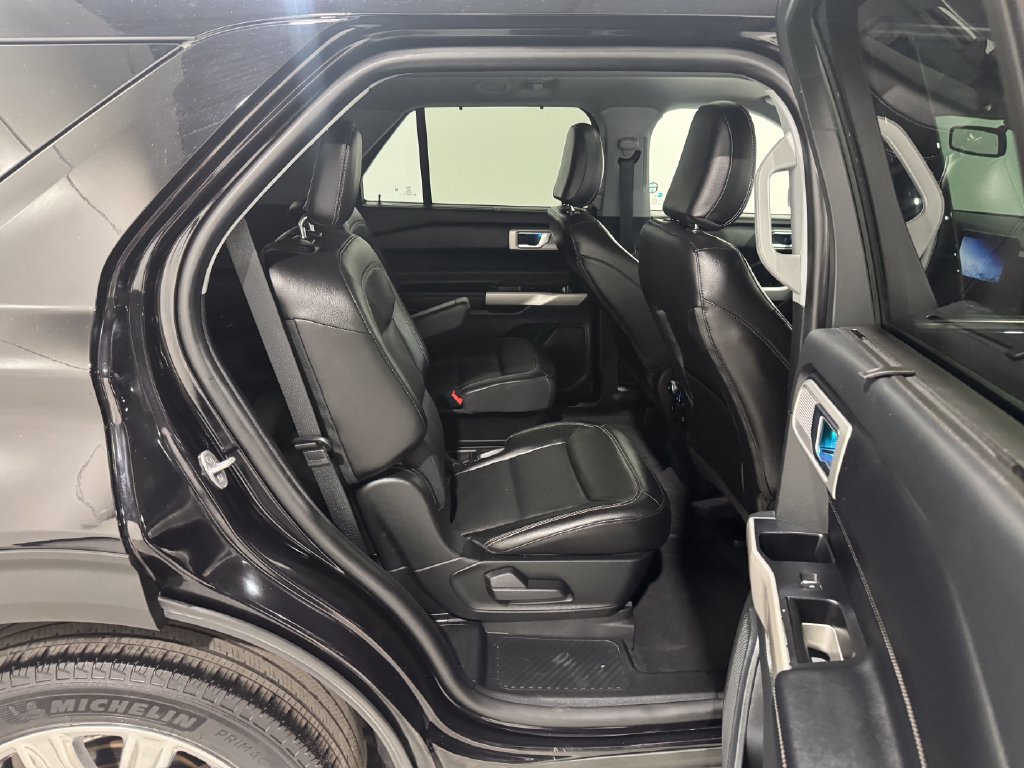 Used 2022 Ford Explorer Limited w/ Class IV Trailer Tow Package AWD/4WD image 25