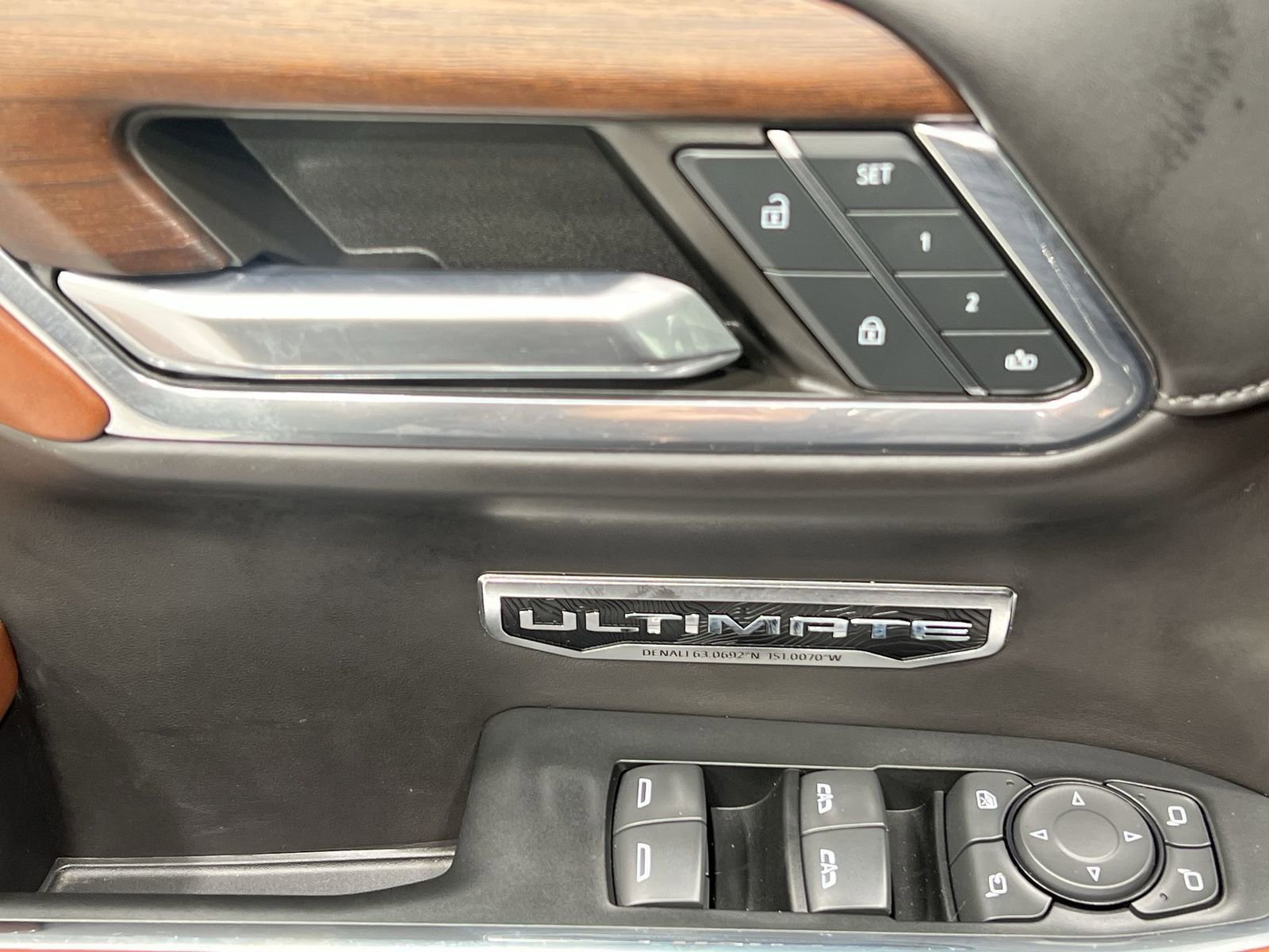 Used 2024 GMC Sierra 1500 Denali Ultimate AWD/4WD image 13