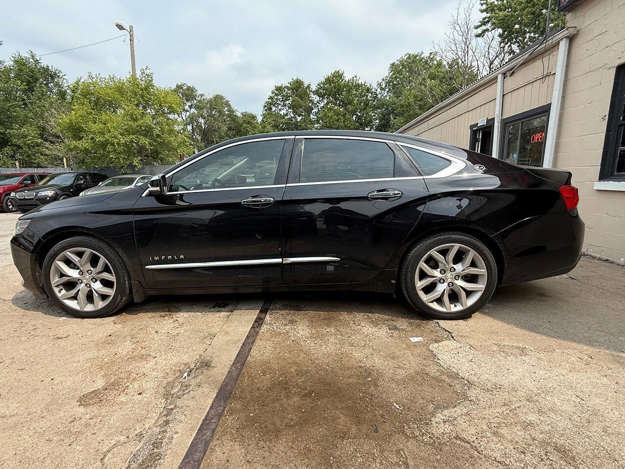 Used 2014 Chevrolet Impala LTZ image 8