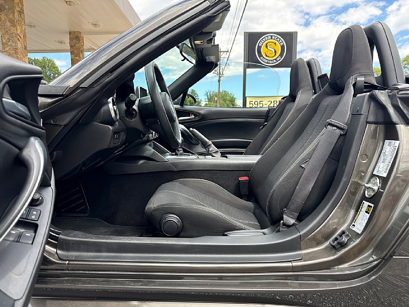 Used 2017 FIAT 124 Spider Classica image 11