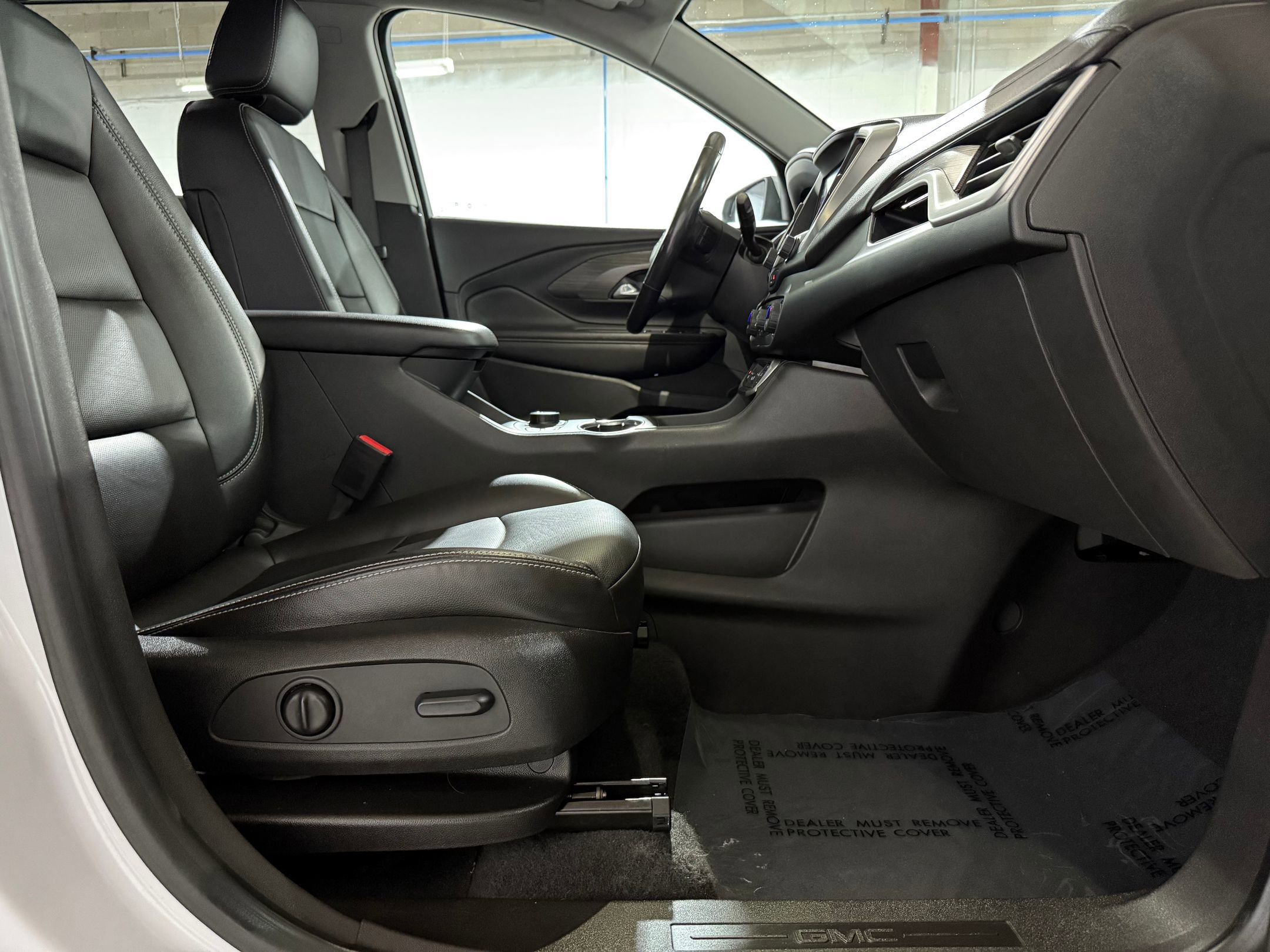 Used 2022 GMC Terrain SLT image 42