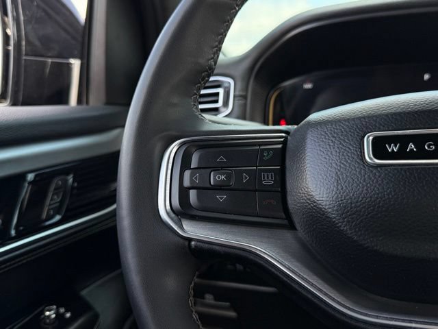 Used 2024 Jeep Wagoneer Series II AWD/4WD image 10