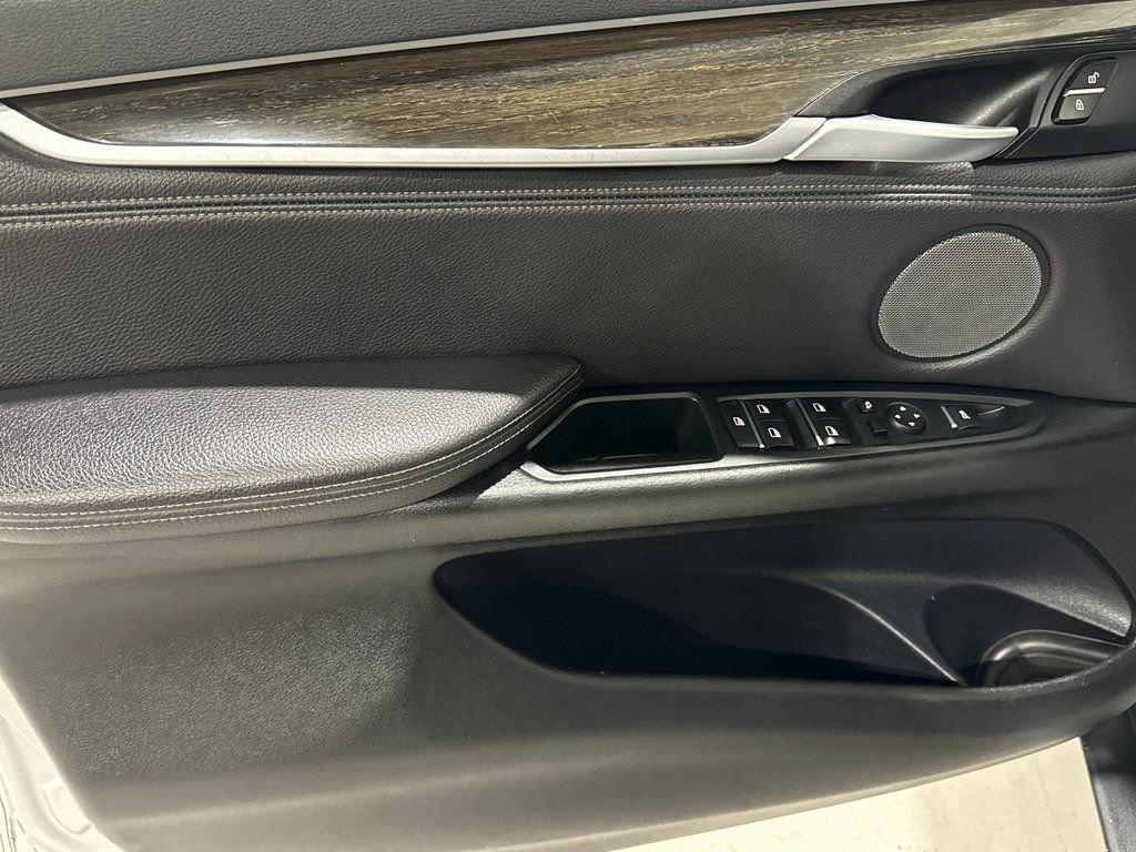 Used 2018 BMW X6 sDrive35i w/ Driving Assistance Package image 14