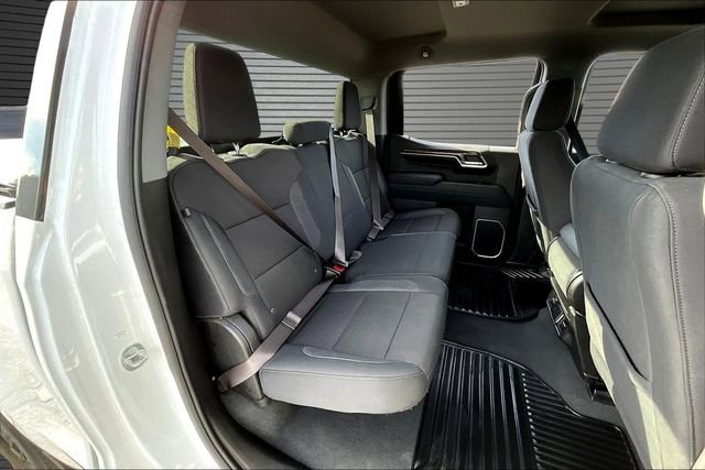Used 2024 Chevrolet Silverado 1500 LT AWD/4WD image 25