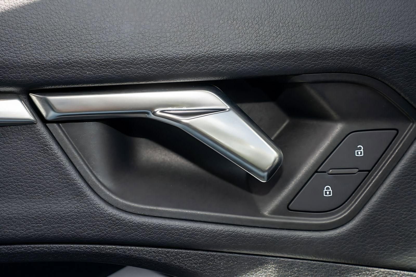 Used 2023 Audi Q3 2.0T Premium w/ Convenience Package image 29