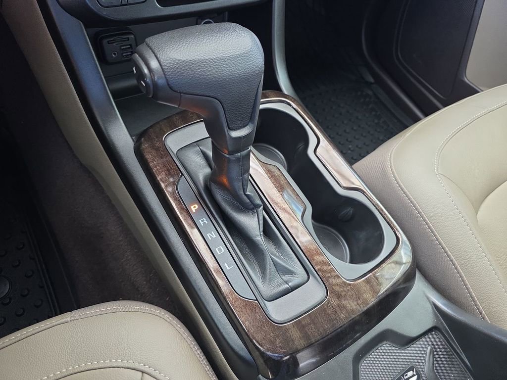 Used 2019 GMC Canyon SLT w/ Driver Alert Package image 16