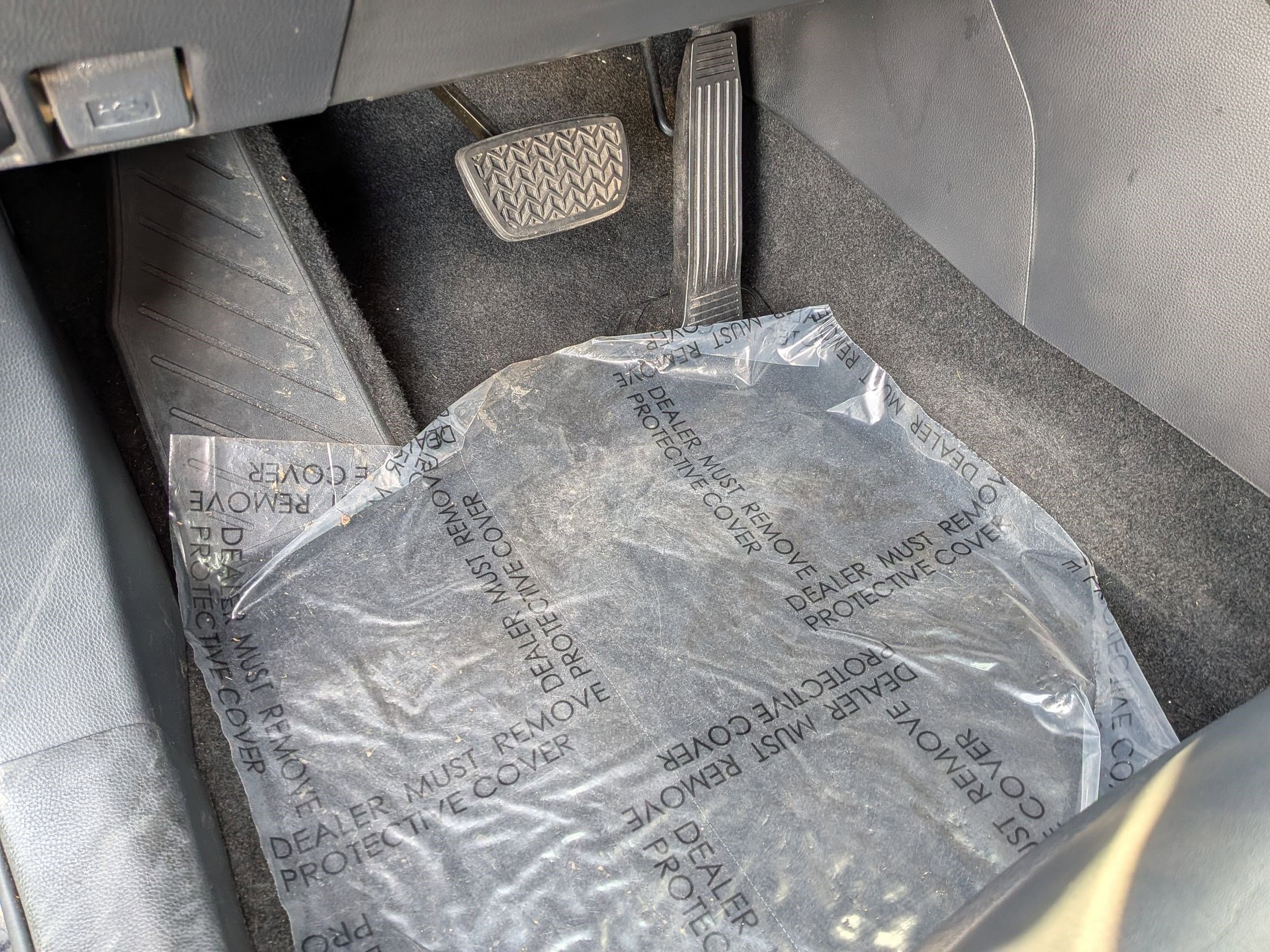 Used 2020 Toyota RAV4 XLE Premium image 18