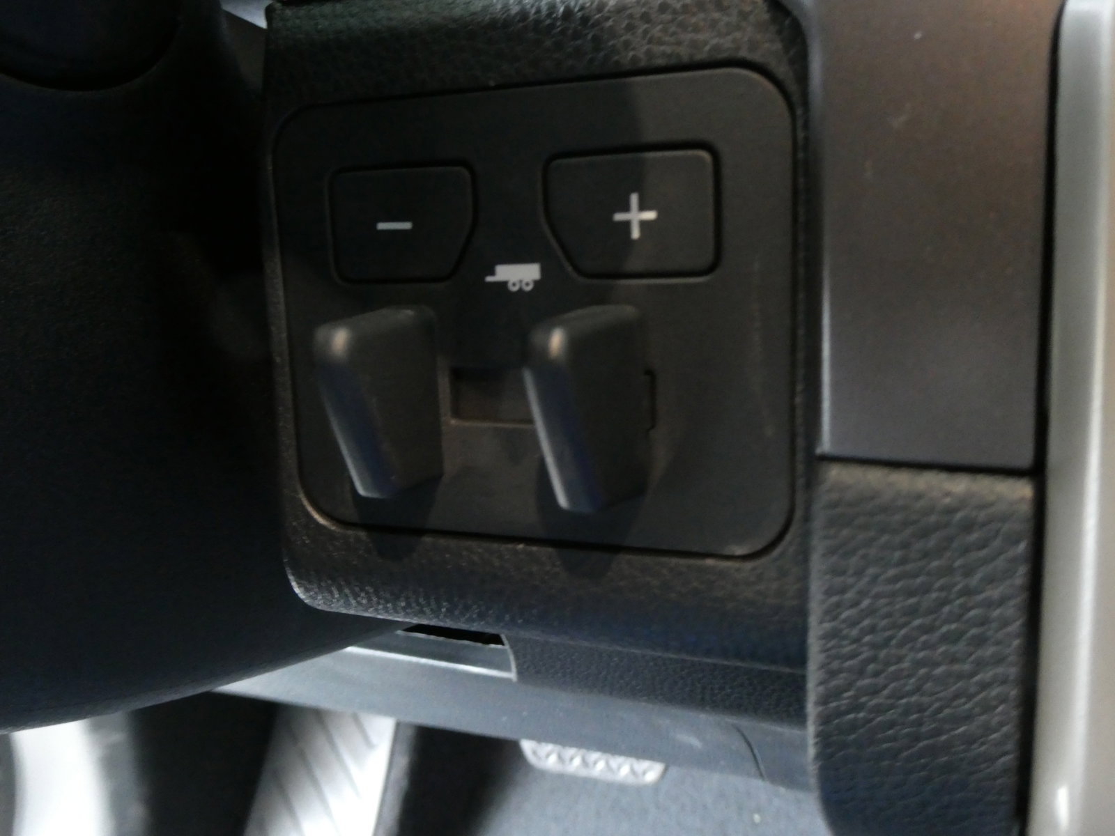 New 2024 Toyota Tacoma TRD Off-Road image 13