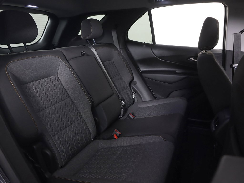 Used 2023 Chevrolet Equinox LT image 32