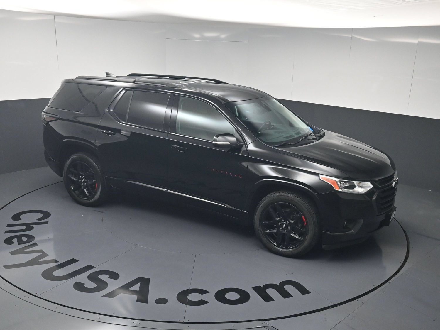 Used 2021 Chevrolet Traverse Premier w/ Redline Edition AWD/4WD image 23