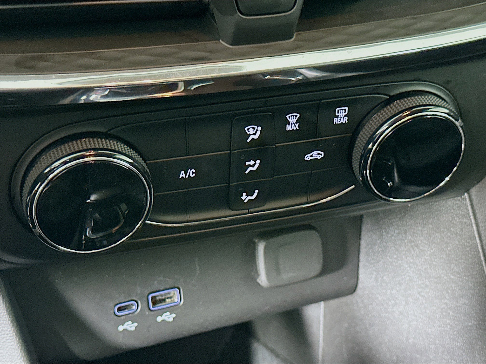 Used 2025 Buick Encore GX Preferred image 23
