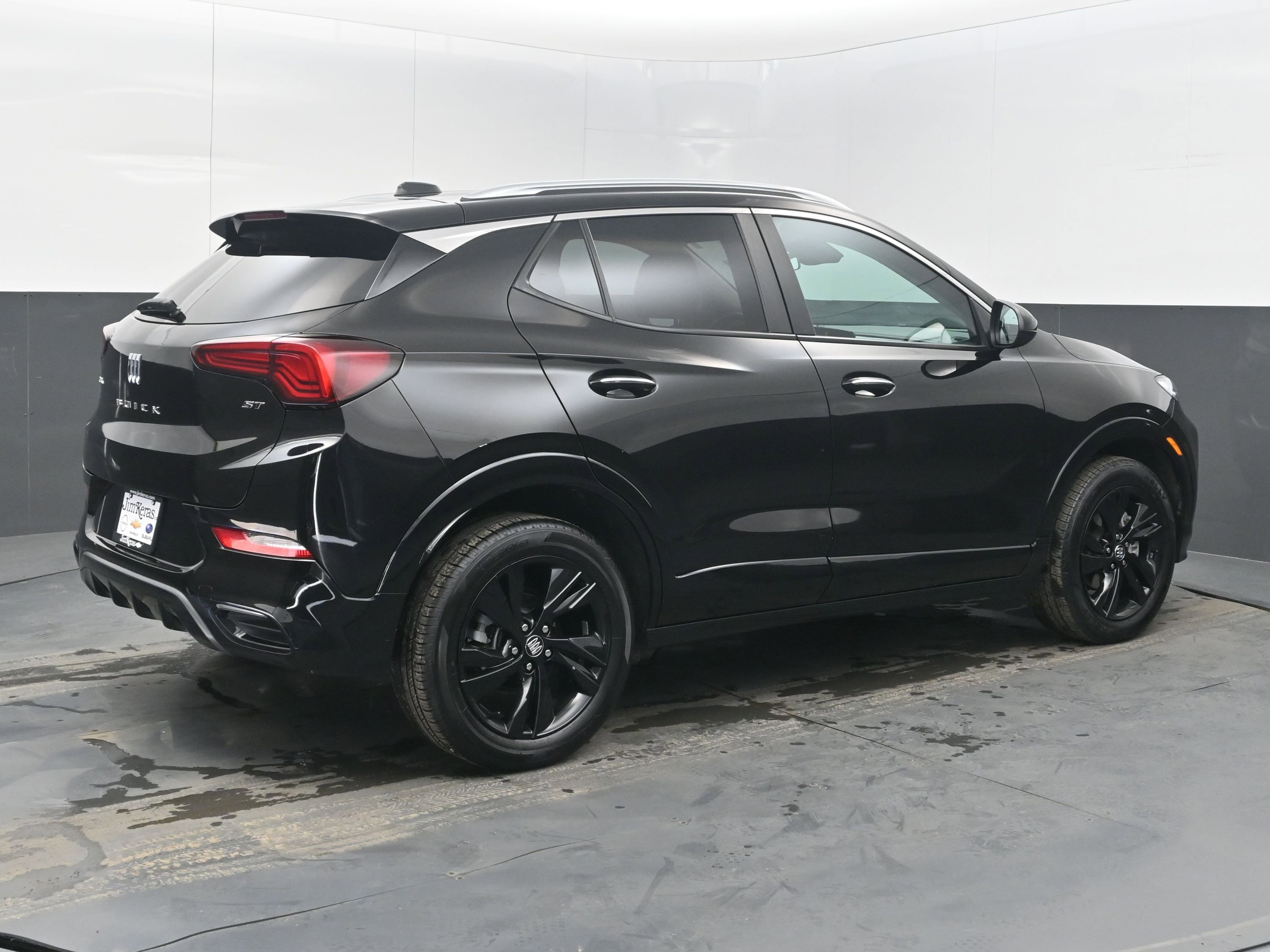 Used 2024 Buick Encore GX Sport Touring image 9