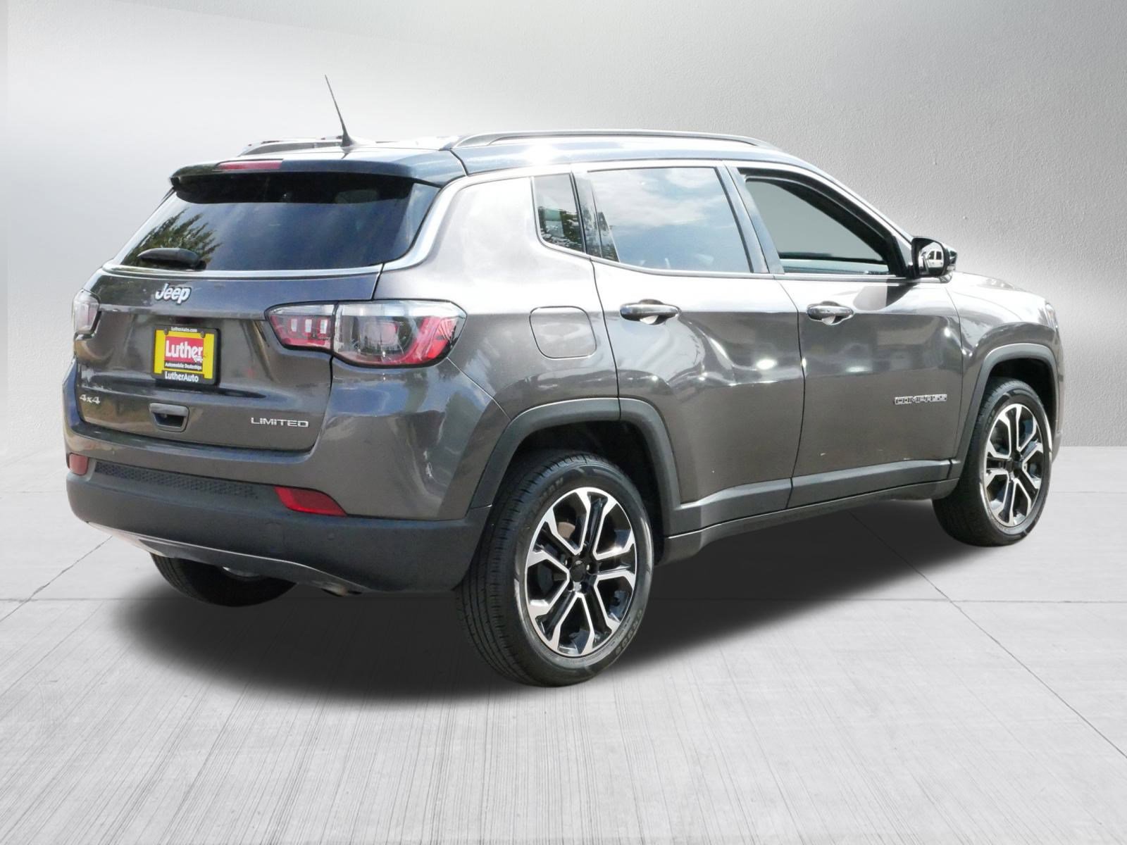 Used 2024 Jeep Compass Limited image 7