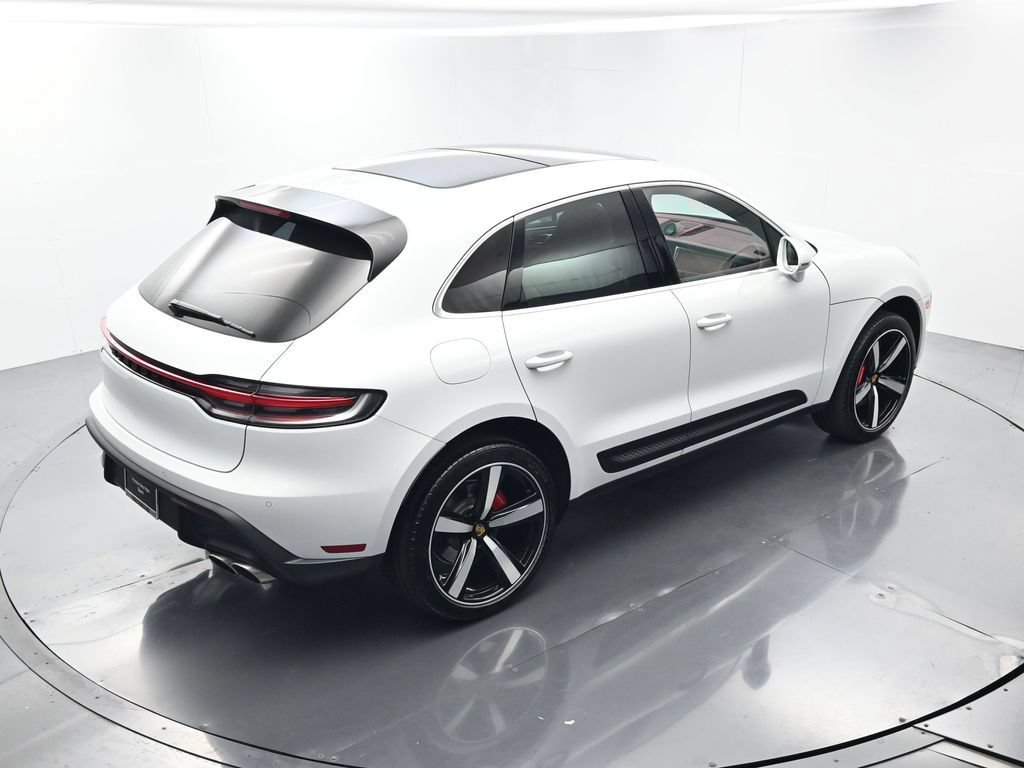 Certified 2026 Porsche Macan S AWD/4WD image 40