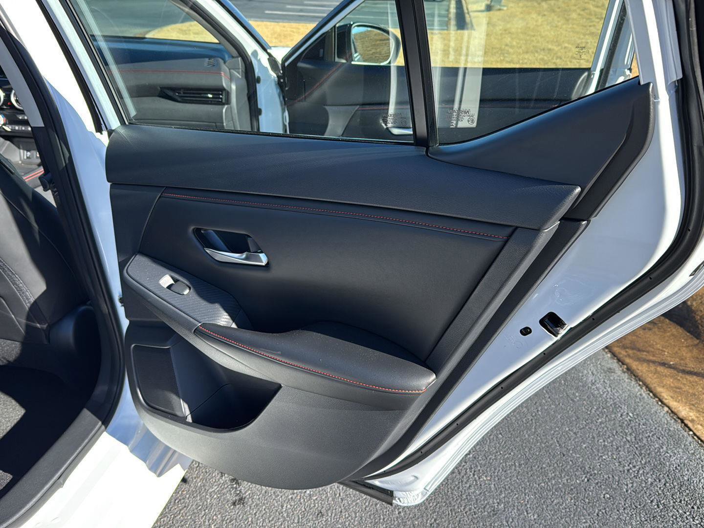 Used 2024 Nissan Sentra SR w/ SR Premium Package image 13