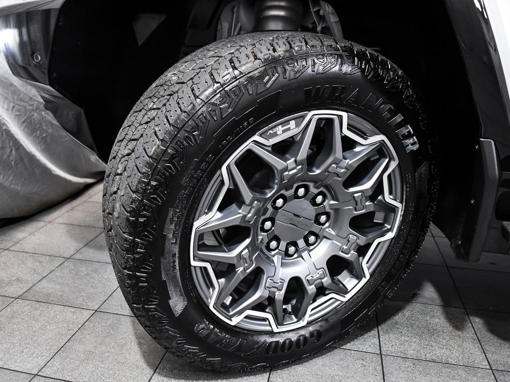 Used 2025 GMC Hummer EV 3X AWD/4WD image 7