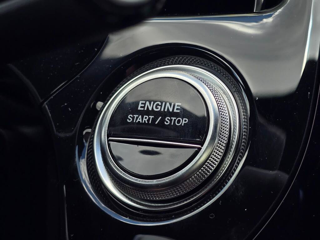 New 2026 Mercedes-Benz E 53 AMG e 4MATIC Sedan image 39