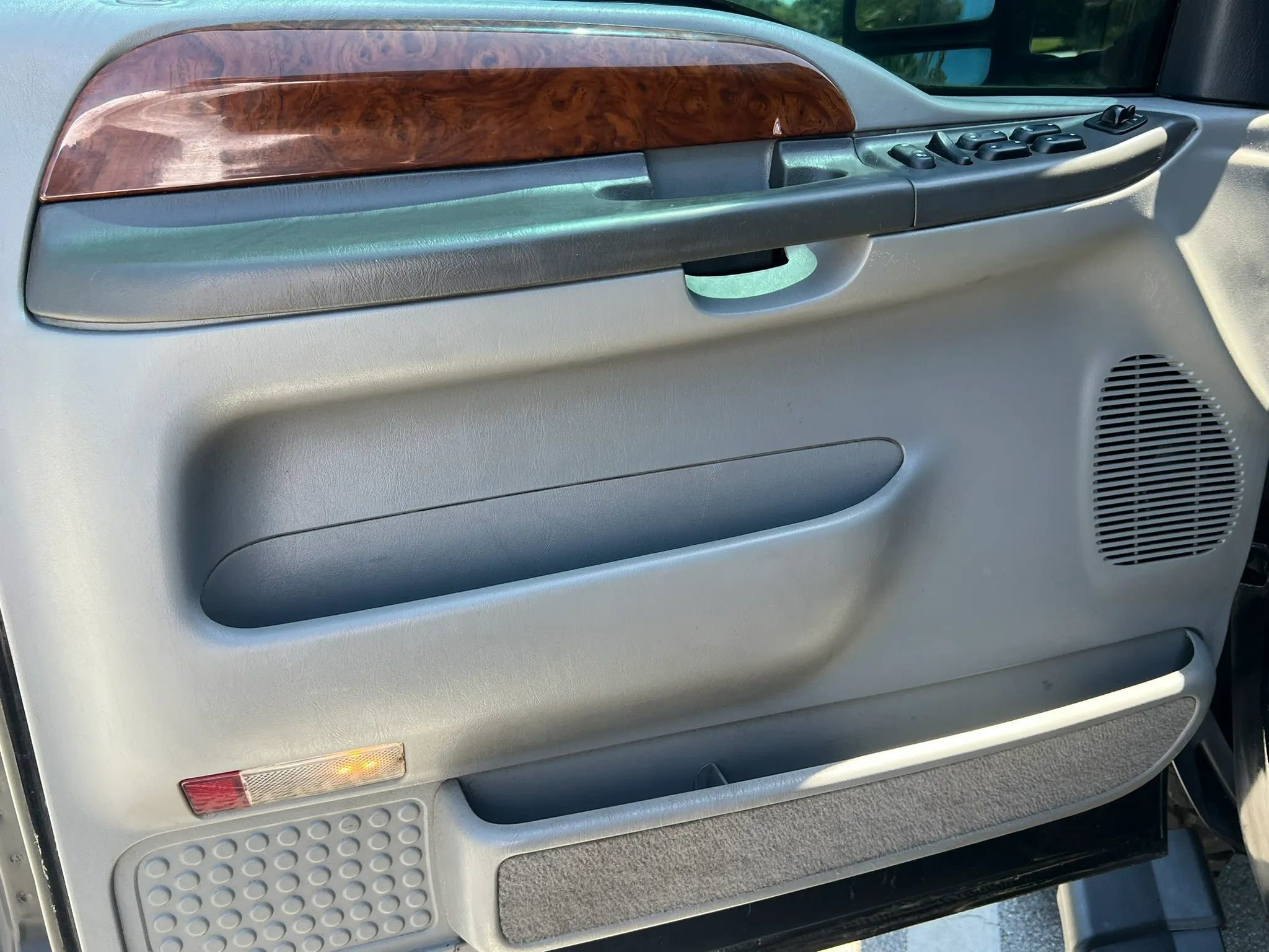 Used 2002 Ford F250 4x4 Crew Cab Super Duty image 16