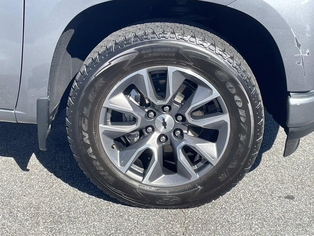 Used 2021 Chevrolet Silverado 1500 RST image 11