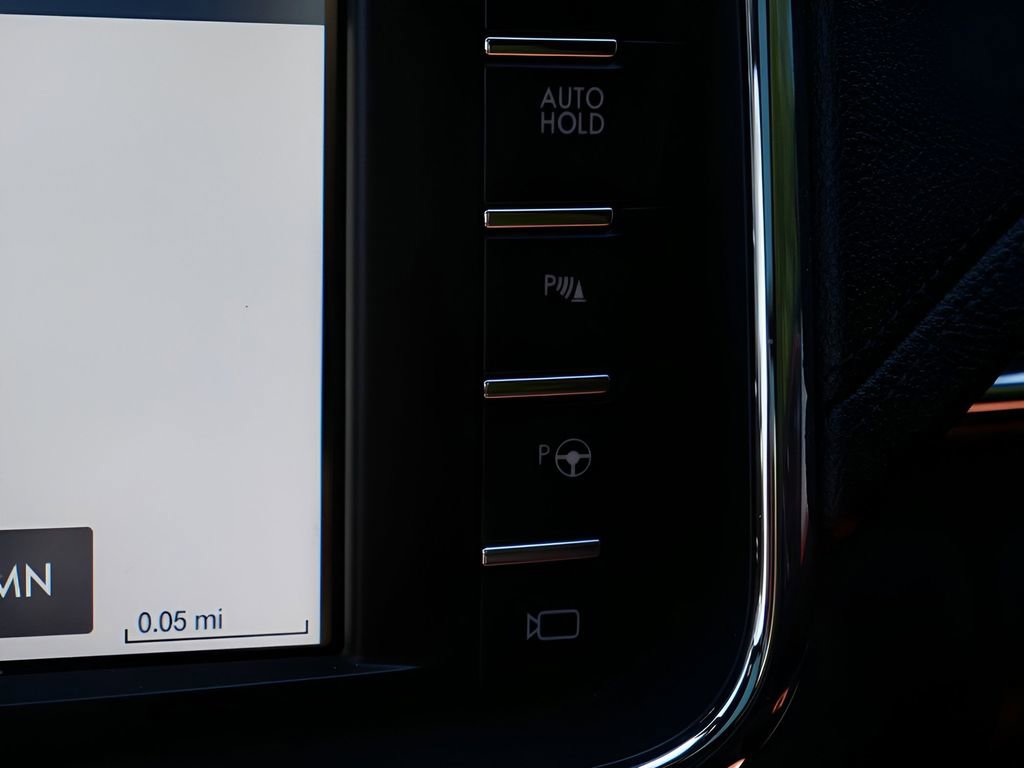 Used 2020 Lincoln Continental Reserve w/ Luxury Package FWD image 23