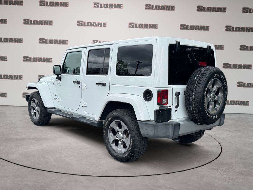 Used 2017 Jeep Wrangler Unlimited Sahara w/ Max Tow Package AWD/4WD image 3