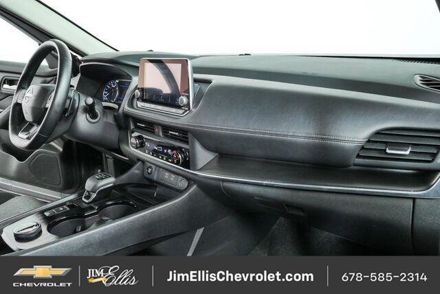 Used 2025 Nissan Rogue SV AWD/4WD image 22