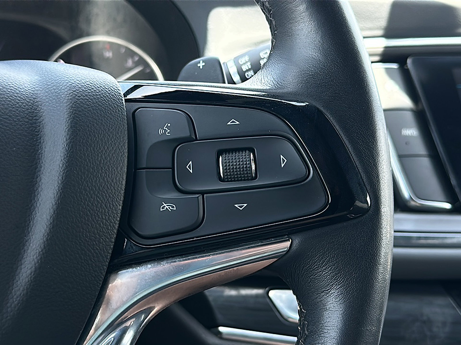 Certified 2024 Buick Enclave Premium image 29