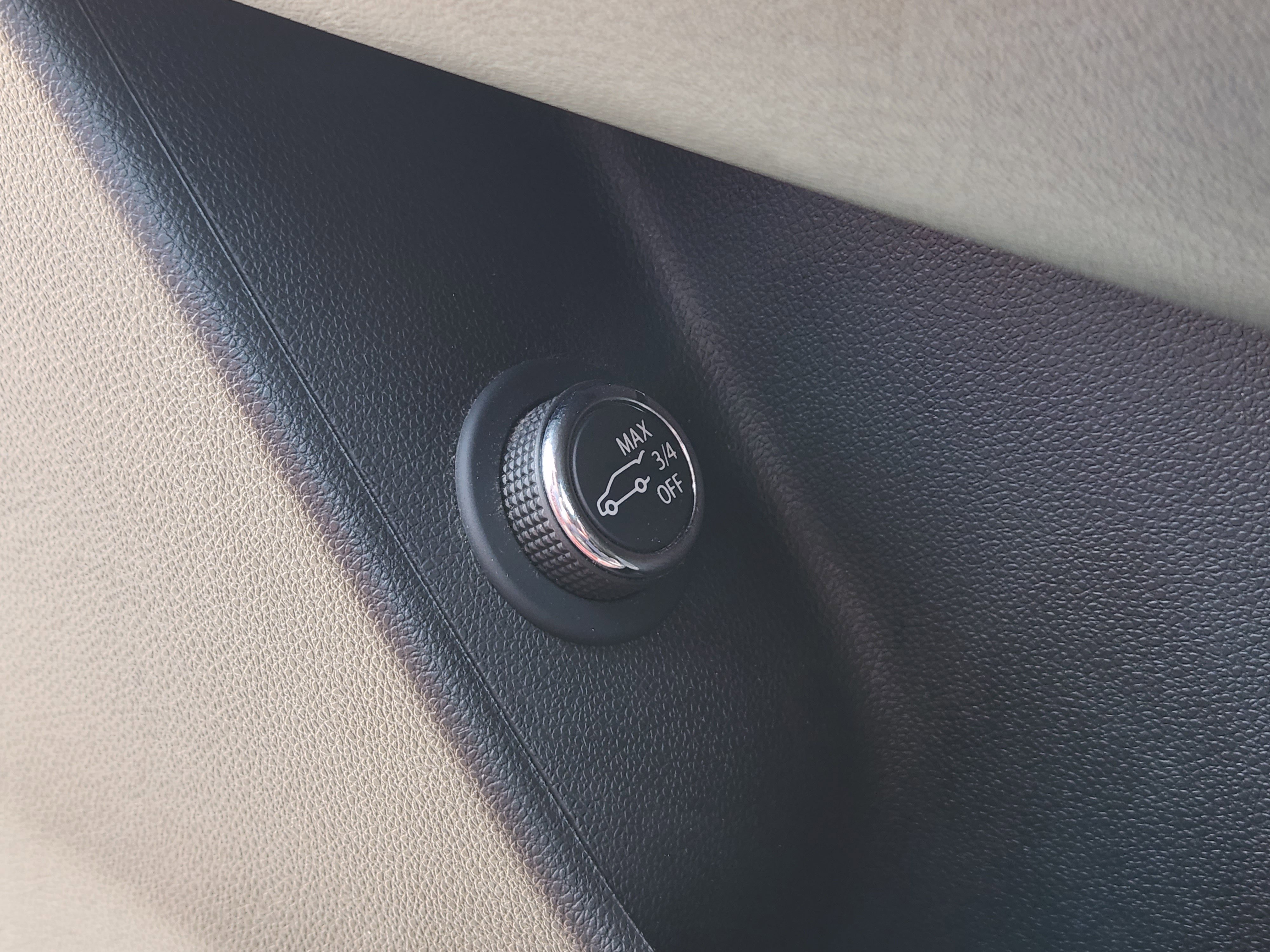 Used 2023 Cadillac XT6 Premium Luxury image 34