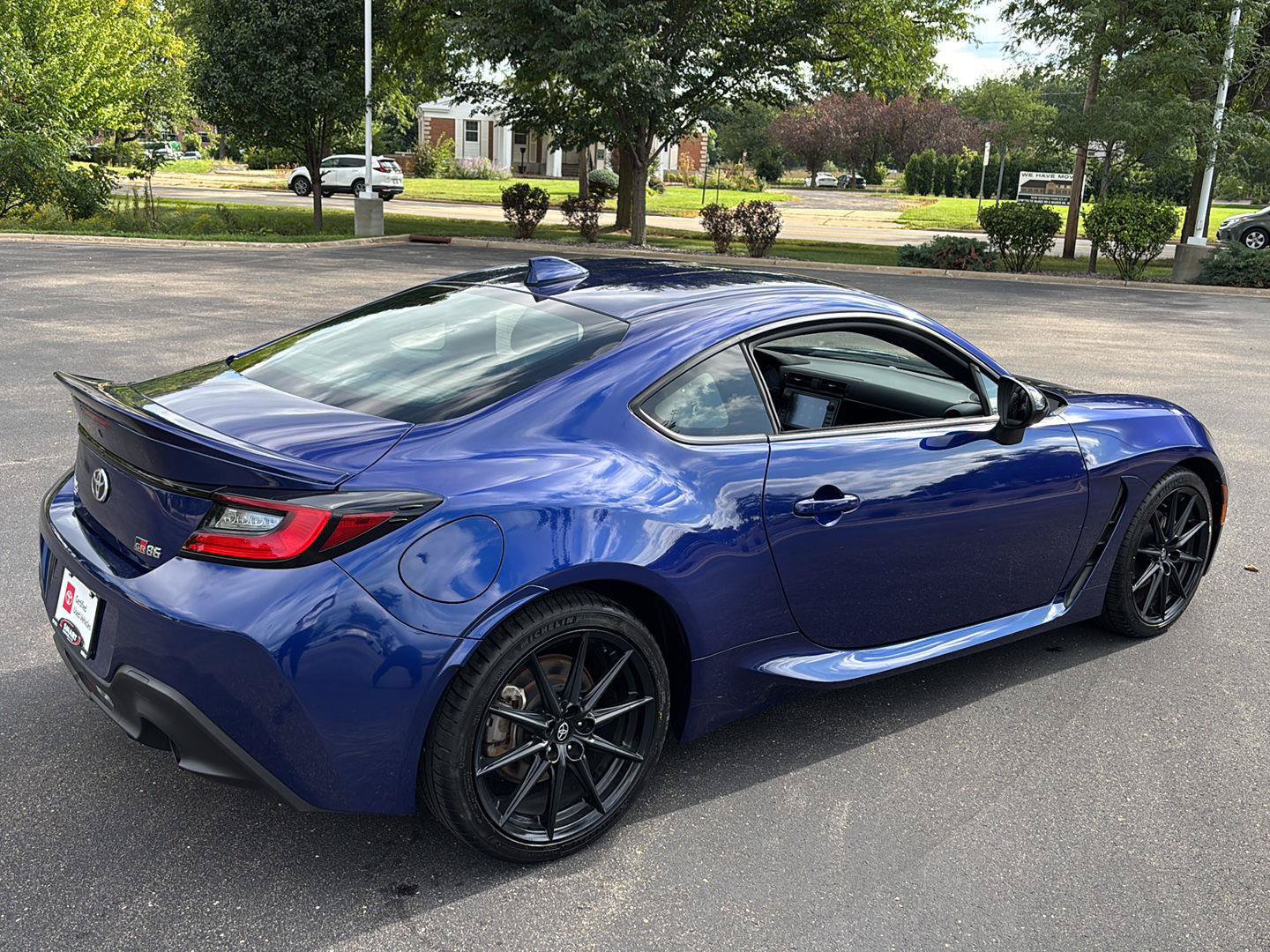Used 2022 Toyota GR86 Premium RWD image 10