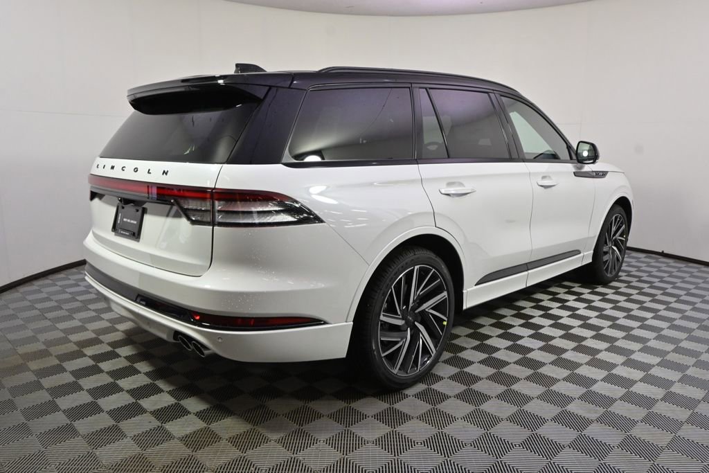 New 2026 Lincoln Aviator Black Label image 7
