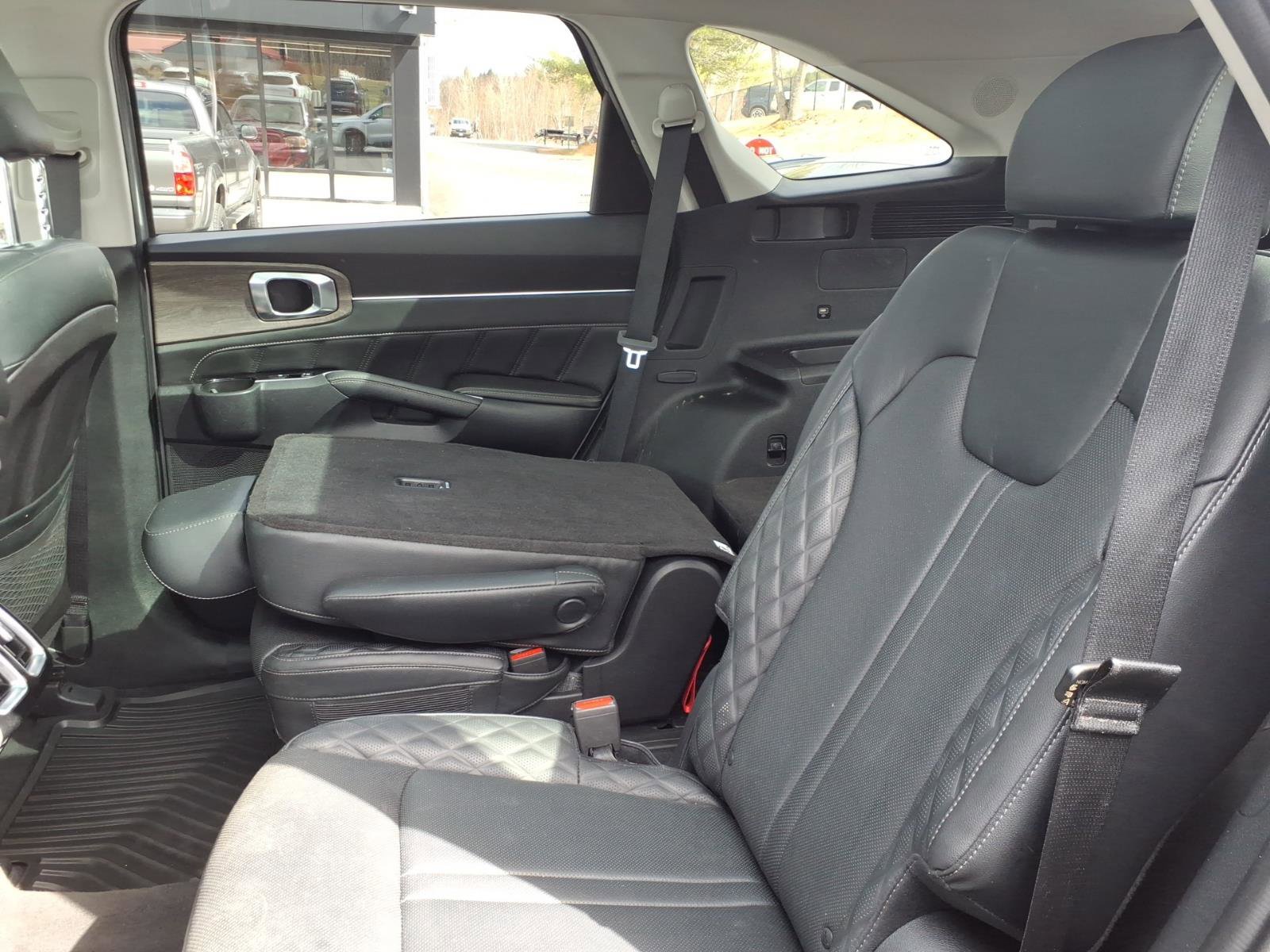 Used 2022 Kia Sorento SX Prestige AWD/4WD image 8