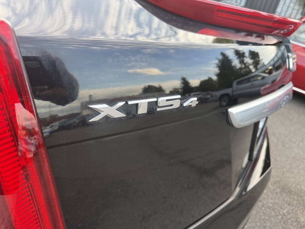 Used 2016 Cadillac XTS Luxury AWD/4WD image 6