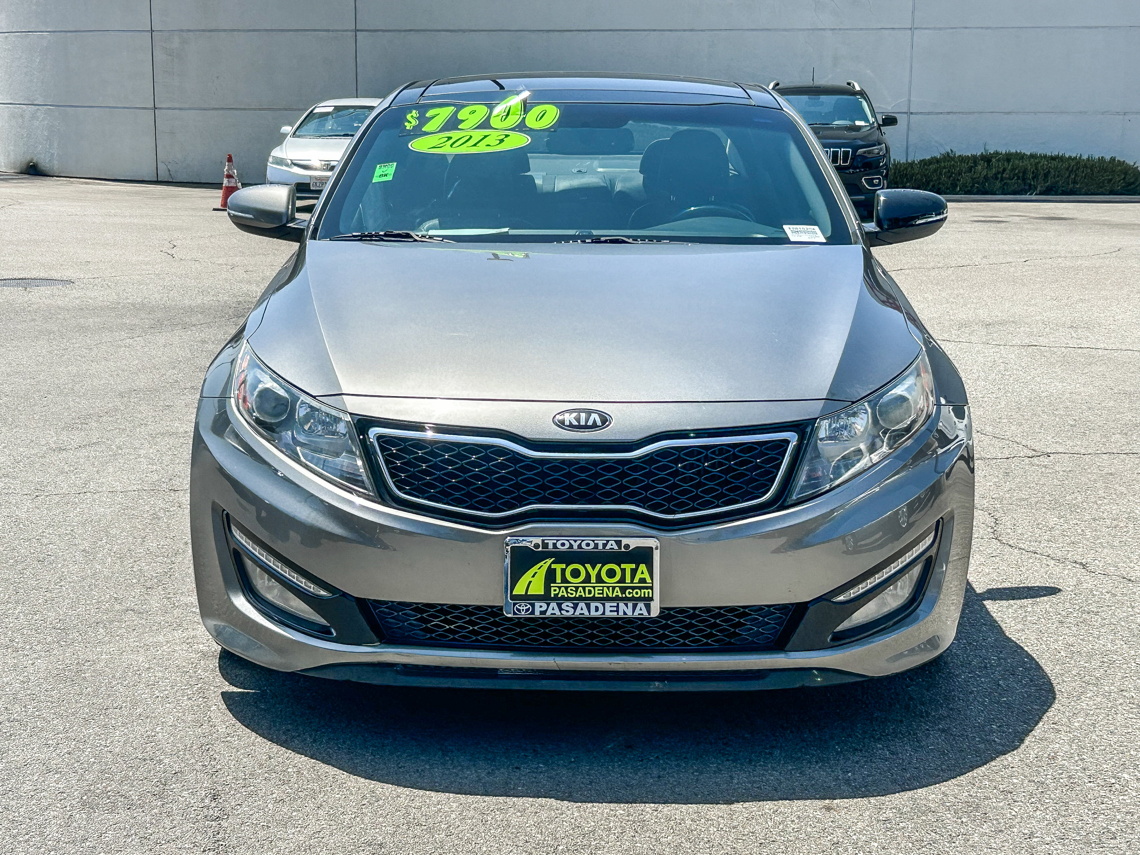 Used 2013 Kia Optima SX w/ Limited Pkg FWD image 2