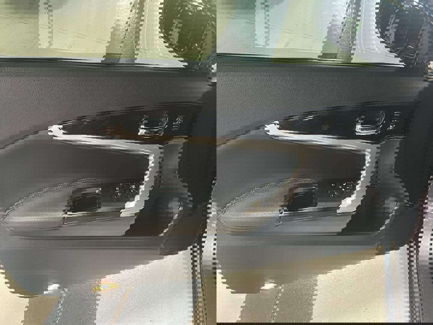 Used 2015 Honda Accord EX-L image 12